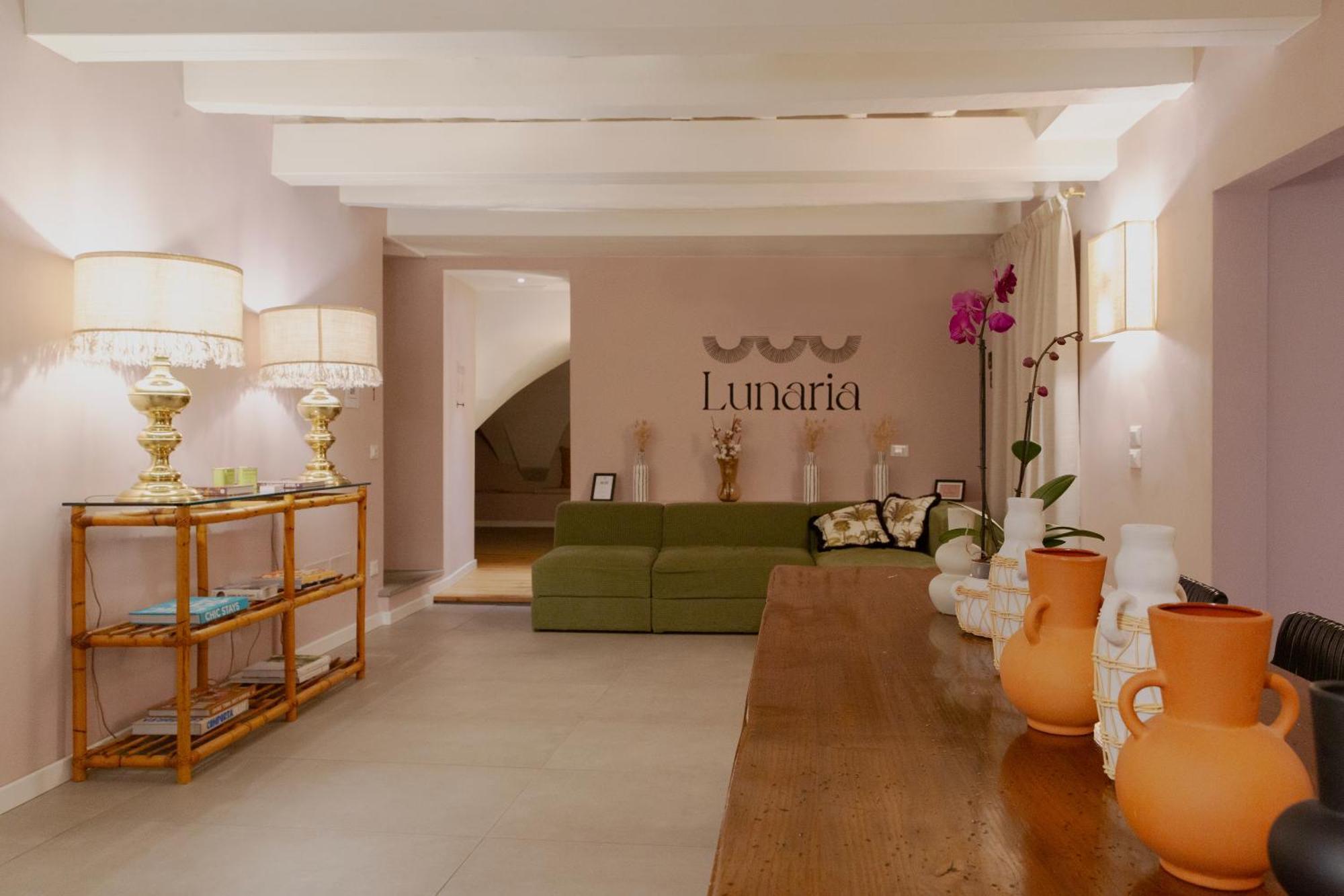 Lunaria Suites - Fyodor Dostoyevsky'S House フィレンツェ エクステリア 写真