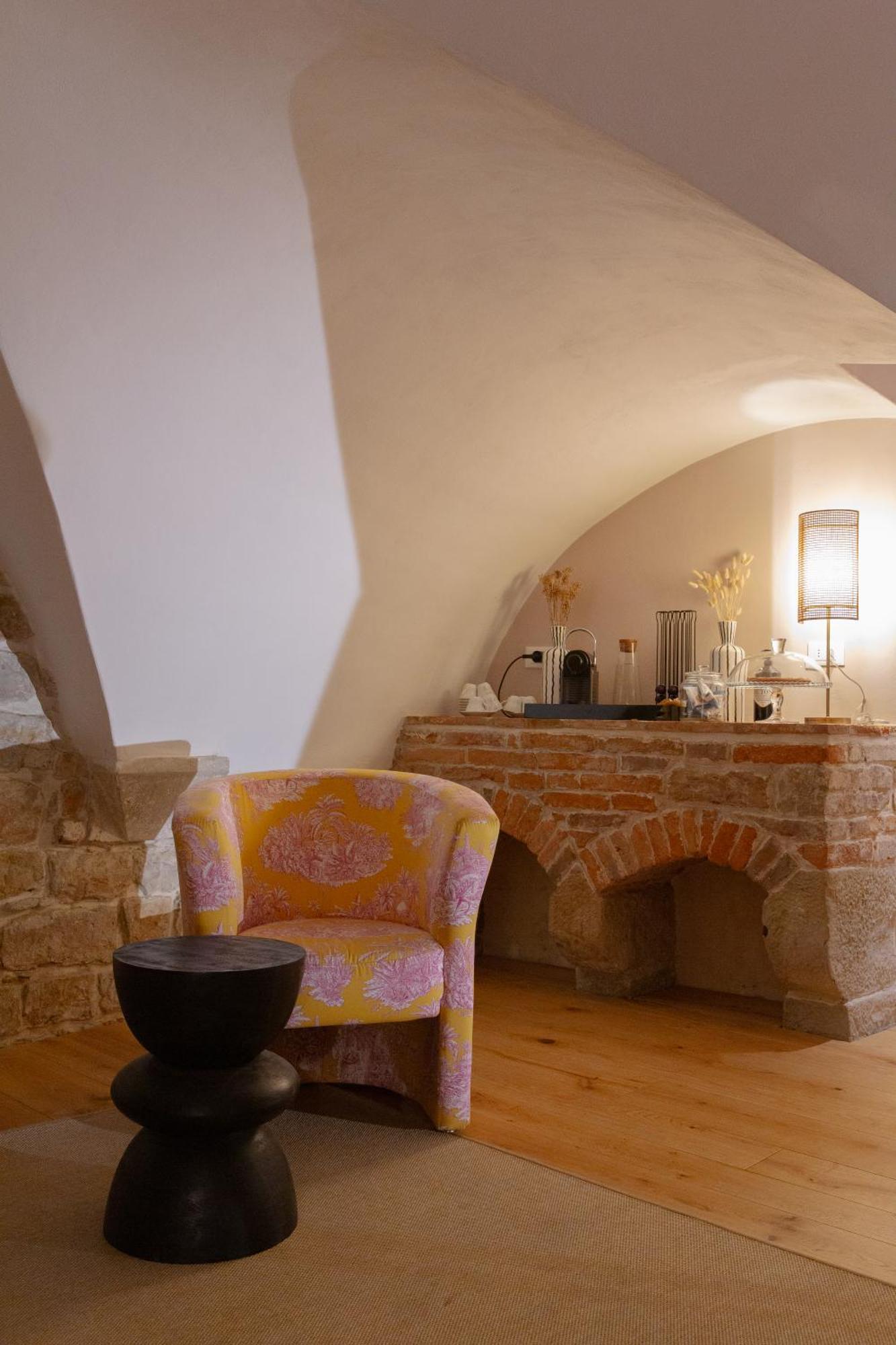 Lunaria Suites - Fyodor Dostoyevsky'S House フィレンツェ エクステリア 写真